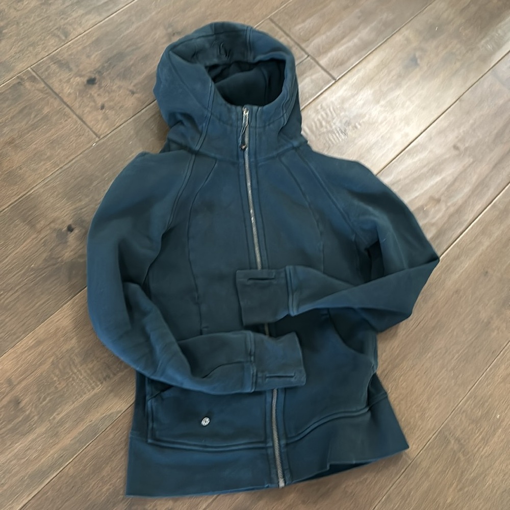 Lululemon green scuba - Picture 8 of 14